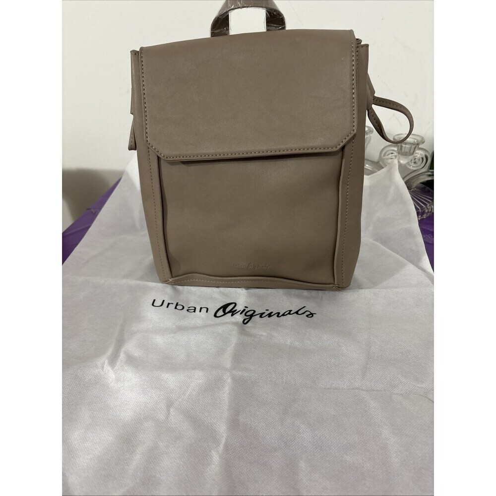 Urban Originals Modernism Grey Backpack‎ New With Tags/Dustbag